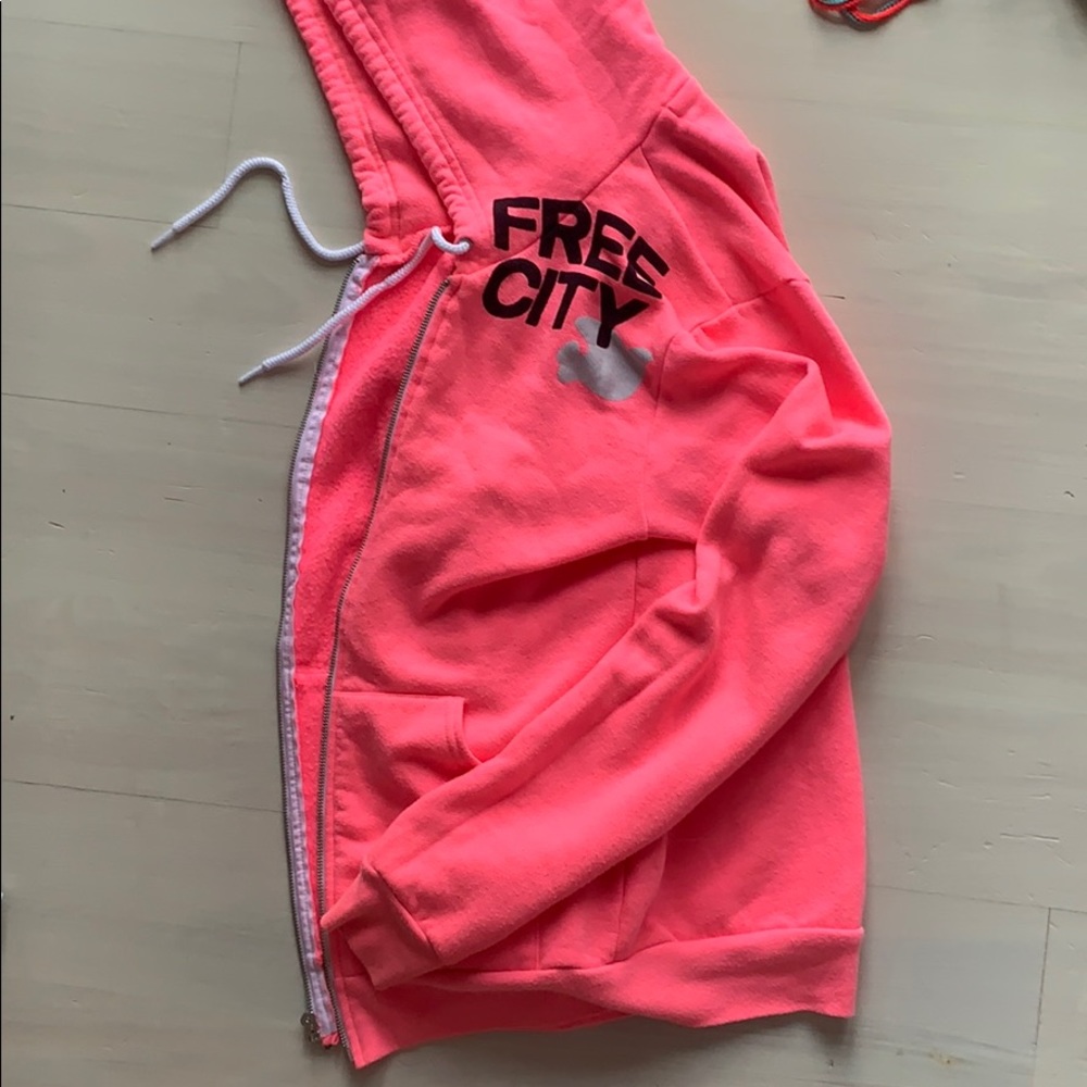 Free city Sweatshirt